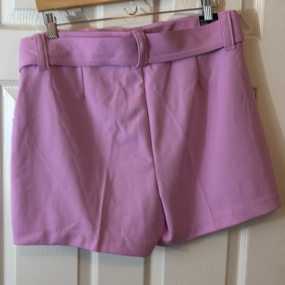 one 5 one High Waist Lavender Shorts with Belt - Picture 2 of 6